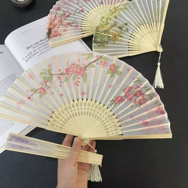 Quạt Xếp Cầm Tay Phong Cách Trung Hoa - Quạt Cổ Trang Chụp Ảnh, Phụ Kiện Hán Phục Sườn Xám, Giá chỉ 49.000₫