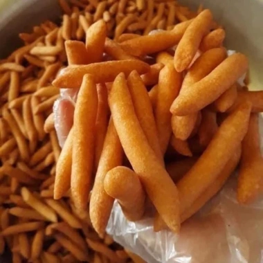 Quẩy nếp Tú Lệ ít đường, ráo dầu giòn rụm 500g - Giá chỉ 96.000đ, giảm mạnh 2