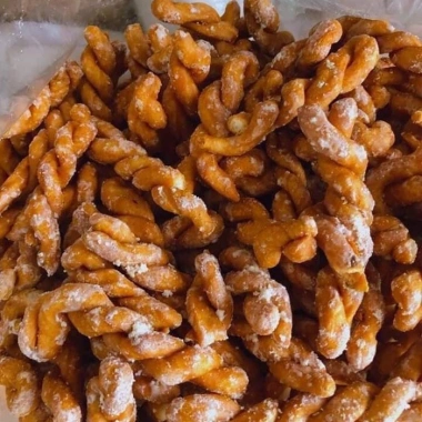Quẩy Xoắn Đường Vặn Thừng - Chuối Sấy Ngon Đậm Đà 1kg Giá Ưu Đãi 50.000₫