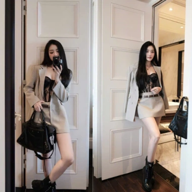 RABBIT CHIC áo blazer ngắn phối váy và áo ren đen siêu thời trang giá ưu đãi 469k