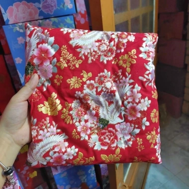 Rẻ nhất Đệm gối Mèo Thần Tài màu đỏ - May mắn tài lộc, giá chỉ 39.000₫ 3 Rẻ nhất Đệm gối Mèo Thần Tài màu đỏ - May mắn tài lộc, giá chỉ 39.000₫ 3