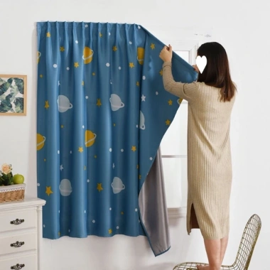 Rèm Cửa Dán Tường Decor Kim Vinh Không Cần Thanh Treo 1m x 1.35m Giá 79.000