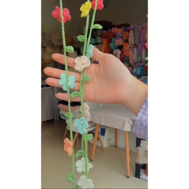 Rèm hoa móc len nhiều màu - thiết kế độc đáo từ Stunningcrochet.byt, giảm còn 75.000 VND