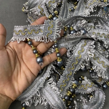 Ren đá giá sỉ 120k - Tua Rua, May Rèm, Bèo, Xò Trang Trí Rèm Cửa Chất Lượng 2 Ren đá giá sỉ 120k - Tua Rua, May Rèm, Bèo, Xò Trang Trí Rèm Cửa Chất Lượng 2
