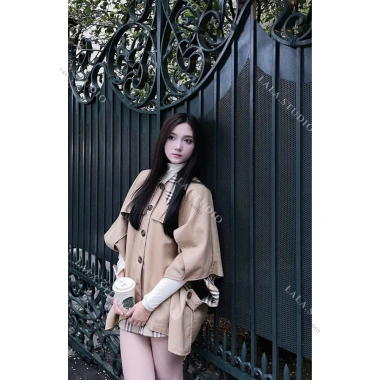 RINGS LALASTUDIO Áo măng tô cánh rơi cổ bẻ lót dạ, chân váy chữ A, quần bảo hộ tiểu thư sang chảnh 487.500 VND 8 RINGS LALASTUDIO Áo măng tô cánh rơi cổ bẻ lót dạ, chân váy chữ A, quần bảo hộ tiểu thư sang chảnh 487.500 VND 8