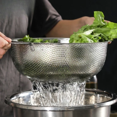 Rổ inox Gorilla Chef 22-31cm đựng rau, có quai cầm và treo, tiện lợi, giảm còn 31.500 VND