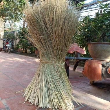 Rơm Nếp Khô Sạch Trang Trí Đẹp, Đốt Tro Sạch - Giá 38.000đ/kg, Loại Đẹp