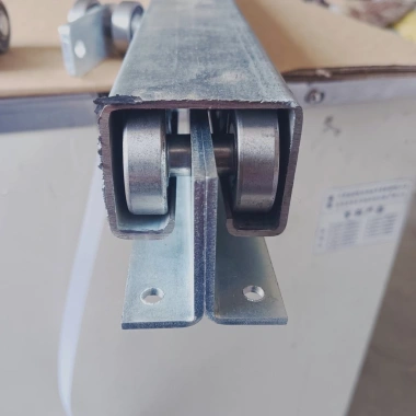 Ròng rọc chịu lực C50 cho cửa trượt nặng, đẩy kéo, trượt vuông mạ kẽm, giá ưu đãi 199.700 VND