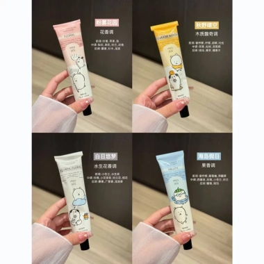 Roopy Hộp Quà Kem Dưỡng Ẩm Tay Gà Trống - Dung Tích Lớn, Dưỡng Ẩm, Quà Lưu Niệm 5 Roopy Hộp Quà Kem Dưỡng Ẩm Tay Gà Trống - Dung Tích Lớn, Dưỡng Ẩm, Quà Lưu Niệm 5