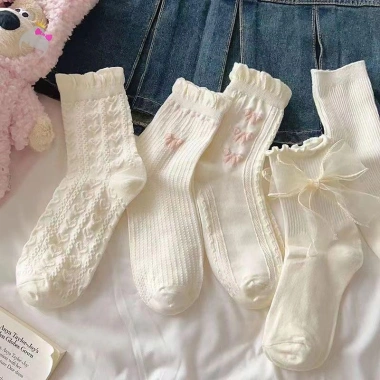RU 1 Đôi Tất Gothic Nơ Giữa Ống Preppy - Phong Cách Công Chúa JK Dạo Phố, Giá 39.744₫ 8 RU 1 Đôi Tất Gothic Nơ Giữa Ống Preppy - Phong Cách Công Chúa JK Dạo Phố, Giá 39.744₫ 8