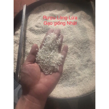 Rượu Nho Làng Lứa Quê Truyền Thống 500ml - 1L Giá ưu đãi 38.000 VND Hương vị đặc trưng
