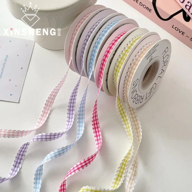 Ruy băng caro viền ren 1cm cuộn 9m - Bán chạy, giá ưu đãi 45.000đ (giá gốc 54.000đ)