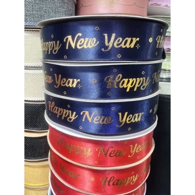 Ruy Băng Lụa In Chữ Happy New Year 2,5cm Cuộn To 45m Giá 40.000 Đẹp, Giá Rẻ, Trang Trí Năm Mới 2