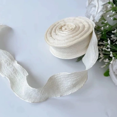 Ruy băng vải sóng cột nơ trang trí bánh kem – Đẹp, đa dạng màu, giá chỉ 30.000đ 4 Ruy băng vải sóng cột nơ trang trí bánh kem – Đẹp, đa dạng màu, giá chỉ 30.000đ 4