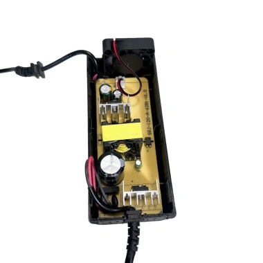 Sạc Nhanh 3A Adapter cho Pin Máy Khoan Dung Lượng Cao - Có Quạt Tản Nhiệt, Giá Ưu Đãi 156.000 3