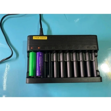 Sạc pin 18.650 4.2V 10/12 khay, cân áp, giá ưu đãi 60k - miễn phí giao hàng 5 Sạc pin 18.650 4.2V 10/12 khay, cân áp, giá ưu đãi 60k - miễn phí giao hàng 5
