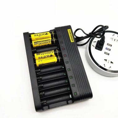 Sạc pin 18.650 4.2V 10/12 khay, cân áp, giá ưu đãi 60k - miễn phí giao hàng