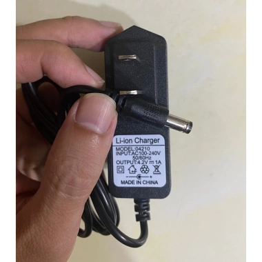Sạc pin 1S 4.2V 1A/2A tự ngắt khi đầy, đèn báo - Dùng cho pin lithium Lipo 18.650
