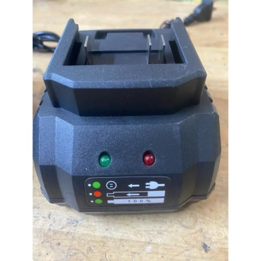 Sạc pin 21V 21 chân phổ thông tự ngắt khi đầy - Giá 79.000đ, phù hợp Power Tool 4