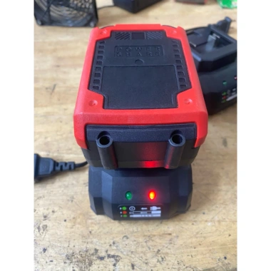 Sạc pin 21V 21 chân phổ thông tự ngắt khi đầy - Giá 79.000đ, phù hợp Power Tool 7