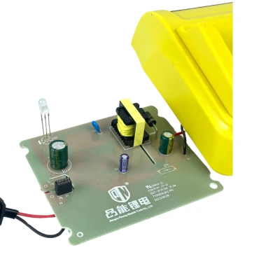 Sạc pin 21V Pinneng M21 nhanh, giá nội địa 150.000₫ - giảm từ 184.500₫ 6