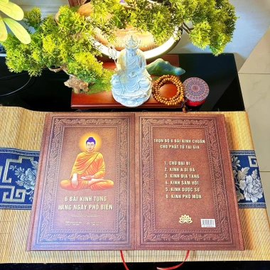 Sách 6 Bài Kinh Tụng Hàng Ngày – Tặng Vòng Hạt, Lời Khấn, Chú Đại Bi, Sám Hối Thai Nhi