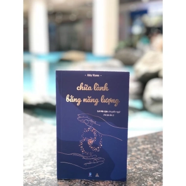Sách Chữa Lành Bằng Năng Lượng Abby Wynne - Tự chữa lành tăng năng lượng giá 116.620 VND