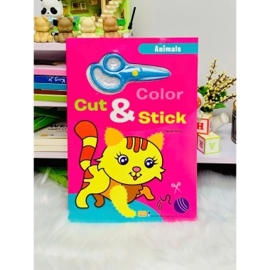 Sách Color Cut & Stick kèm kéo - Caramel Publishing Belgium, Giá ưu đãi 96.000₫