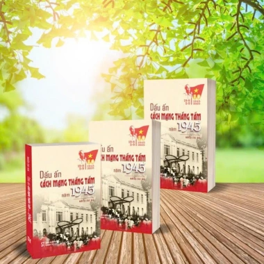 Sách Dấu Ấn Cách Mạng Tháng 8 Năm 1.945 - Giá ưu đãi 135k - SBOOKS