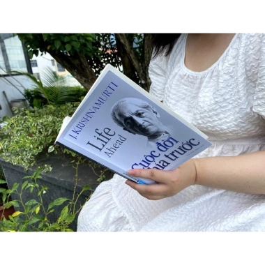 Sách J. Krishnamurti Cuộc Đời Phía Trước - First News - Giá 146.160₫, mở rộng tầm nhìn