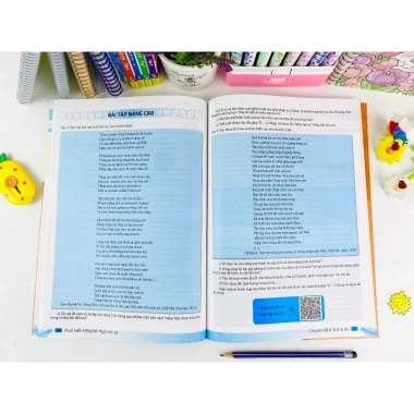Sách Phát Triển Năng Lực Ngữ Văn Lớp 10 - GDPT Mới, Biên Soạn Chuẩn, Giá 102.400 VND