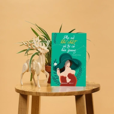 Sách Phụ Nữ Khí Chất Tự Sẽ Có Hào Quang - Giá ưu đãi 118.000₫ tại Sbooks Store
