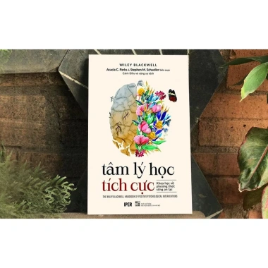Sách Tâm lý học tích cực - Khoa học sống an lạc, tăng hạnh phúc Quảng Văn Books