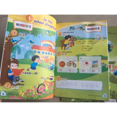 Sách Tiếng Anh mới NXB Giáo dục VN kèm áo mưa vải dù gai dày, giảm còn 190k 2