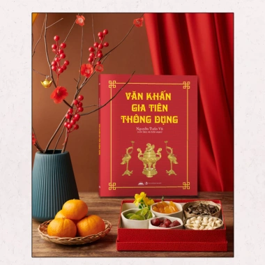 Sách Văn Khấn Gia Tiên Thông Dụng - Nguyễn Tuấn Vũ - Tiên Phong - Giá 49.000đ 2