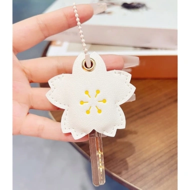 SADYUELE Chìa Khóa Hoa Dễ Thương Nữ – Mũ Chống Bụi, Dây Chuyền Bé Gái 44,100₫