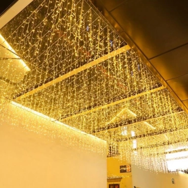 [Sale] Đèn LED trang trí rủ 7m 30 sợi + nháy mành rủ 24 sợi, có phích nối, rắc nối – giá chỉ 65.000₫ 8