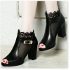 SALE GIÁ SOCK - Giày boots ren hoa cao cấp, giảm còn 1,200,000đ, tặng nước hoa