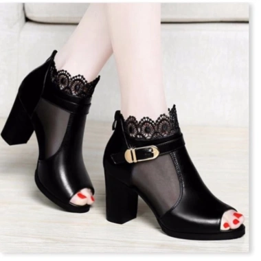 SALE GIÁ SOCK - Giày boots ren hoa cao cấp, giảm còn 1,200,000đ, tặng nước hoa