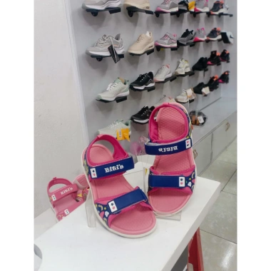 Sandal Bé Gái Xanh-Hồng DRG2.500 - Đế êm, chống trượt, Giá 325.000₫ 2