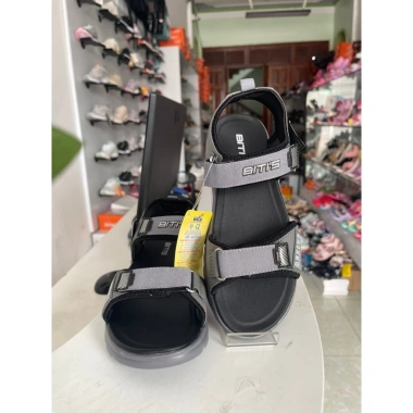 Sandal bé trai DEB8.000 màu đen xám, thời trang nhẹ, chỉ 325.000 VND giảm giá 5