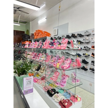 Sandal bé trai DRB31.700 xám - Đế cao su chống trượt, thoáng mát, giảm 20% còn 325.000đ