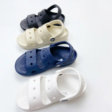 Sandal Cross Classic xăng đan bé đi học, chống nước, bám chắc, size 23-36, giảm còn 215k