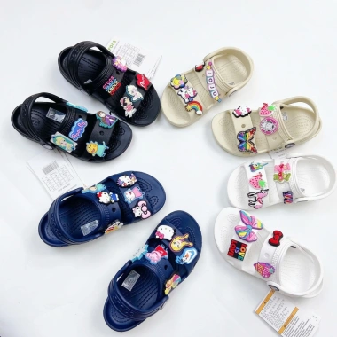 Sandal Cross Classic xăng đan bé đi học, chống nước, bám chắc, size 23-36, giảm còn 215k 7 Sandal Cross Classic xăng đan bé đi học, chống nước, bám chắc, size 23-36, giảm còn 215k 7