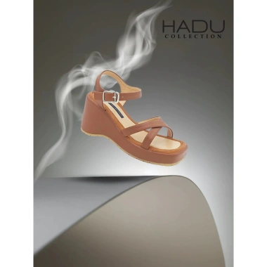 Sandal Đế Xuồng Quai Chéo 7P Xiara Hadu MMX14 Da PU Cao Cấp, Đế Cao Su Chống Trượt, BH 12 Tháng - 346k 3 Sandal Đế Xuồng Quai Chéo 7P Xiara Hadu MMX14 Da PU Cao Cấp, Đế Cao Su Chống Trượt, BH 12 Tháng - 346k 3