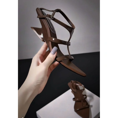 Sandal Giày Mũi Nhọn Đế Thuyền 5cm Hở Mũi Dây – Giá 195.800₫, phù hợp đi học & đi chơi