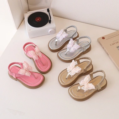 Sandal Kẹp Ngón Chân Công Chúa Bé Gái - Đế Phẳng Ren Bướm Đi Biển Giá Ưu Đãi 237k