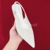 Sandal mũi nhọn đế bệt tuyết nhung, khóa cài, quai sau sang trọng - 175.000₫ 10