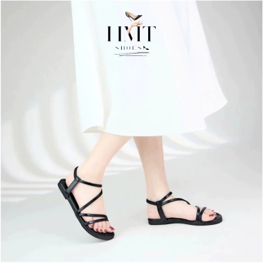 Sandal Nữ HMT Shoes Quai Mảnh Đế Bệt Phối Chun - Nhẹ, Thoáng Khí, Giá 78.000đ 4