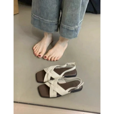 Sandal nữ quai chéo đế bệt da mềm khuy cài Hottrend Hàn Quốc, đi học và đi biển 10 Sandal nữ quai chéo đế bệt da mềm khuy cài Hottrend Hàn Quốc, đi học và đi biển 10